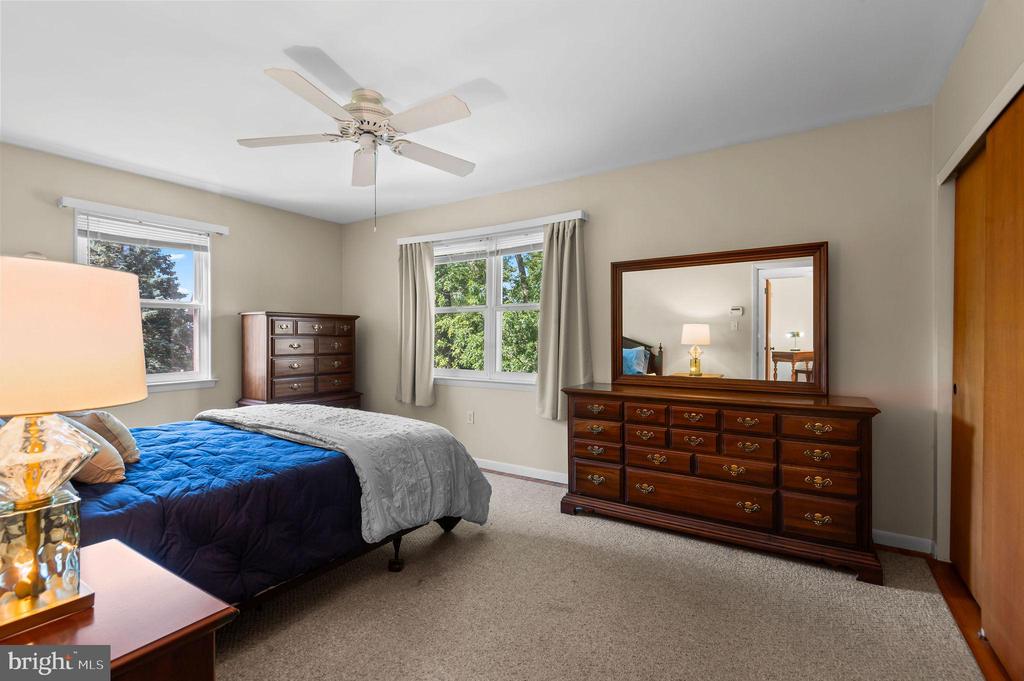 330 HILLTOWN PIKE