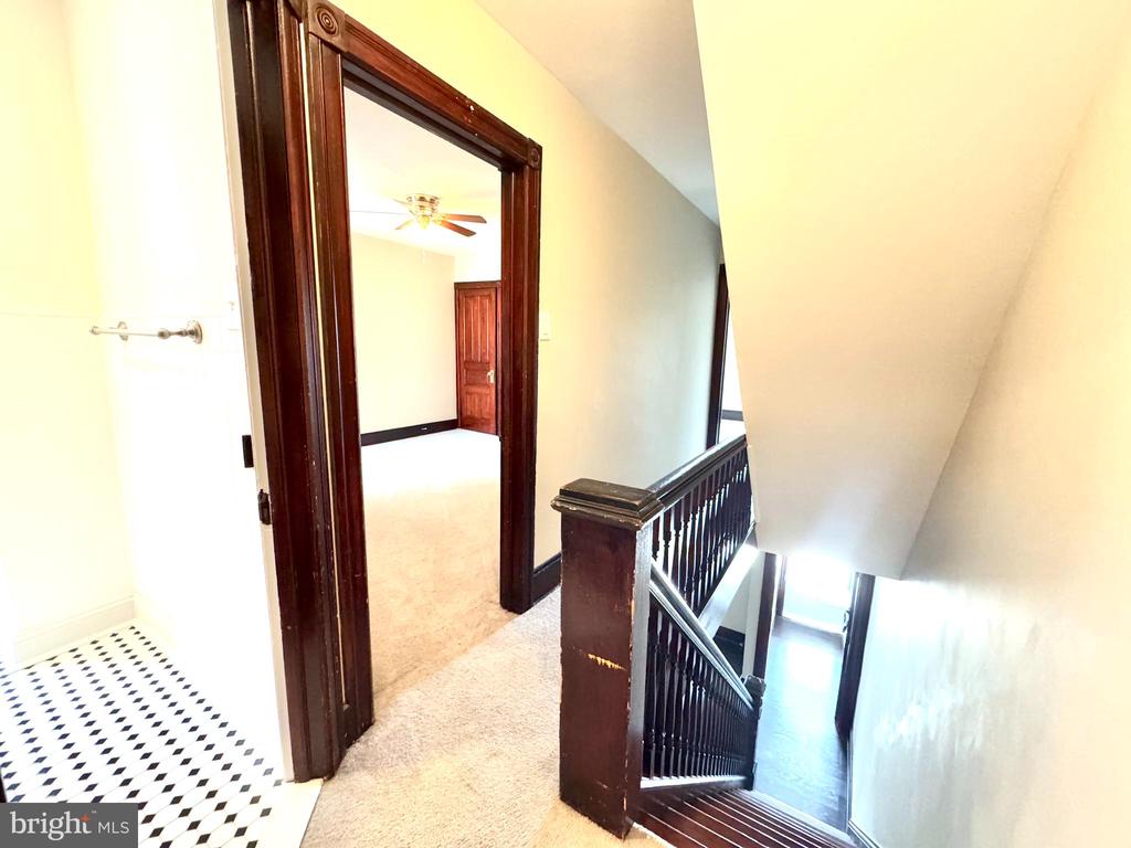 425 JUNIPER STREET