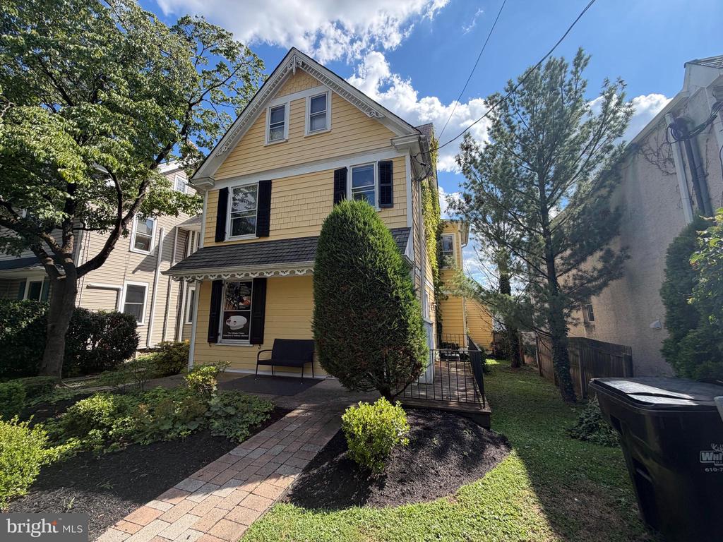 156 GREEN STREET
