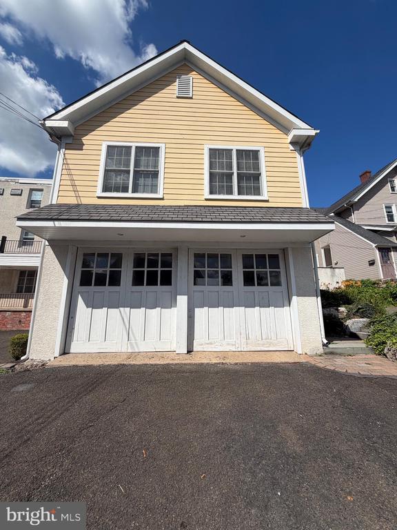 156 GREEN STREET