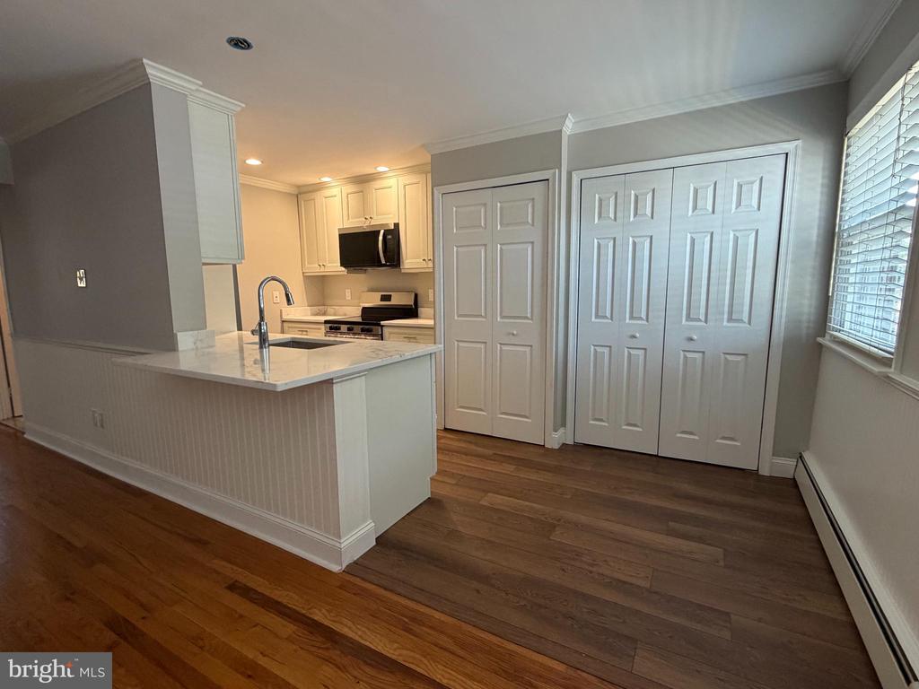 403 S MAIN STREET Unit: 105