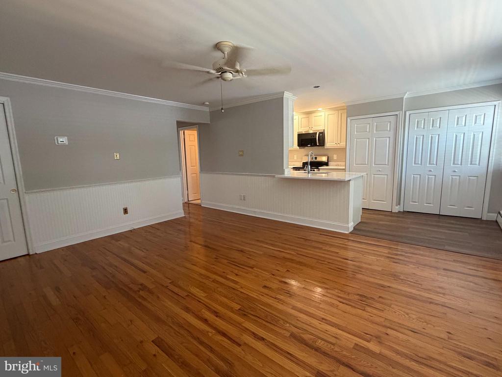 403 S MAIN STREET Unit: 105