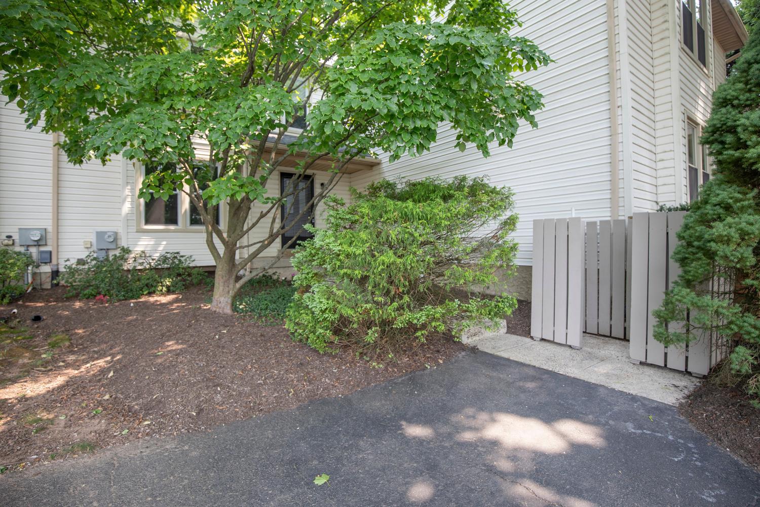 226 INVERNESS CIRCLE