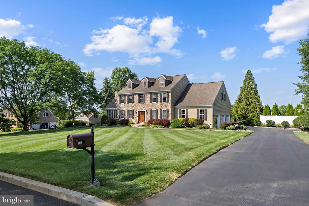 3821 FOUNTAIN CIRCLE