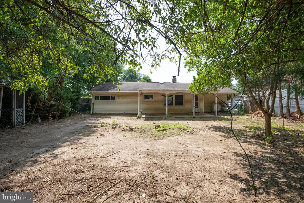 327 STONYBROOK DRIVE