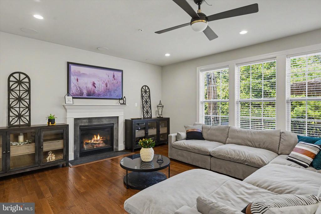 7 PETTITS BRIDGE ROAD