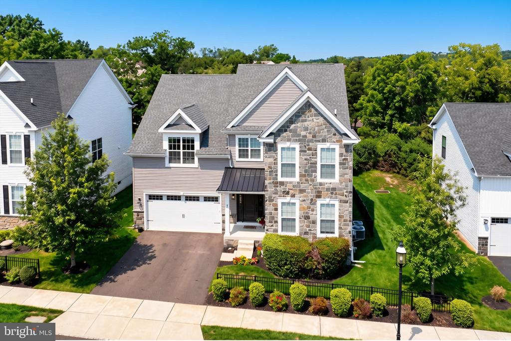 7 PETTITS BRIDGE ROAD
