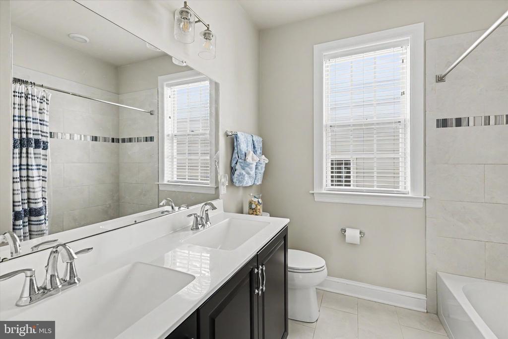 7 PETTITS BRIDGE ROAD
