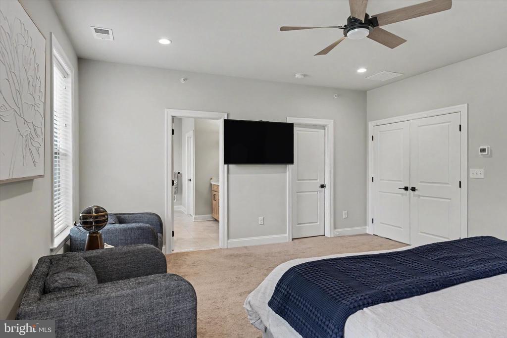 7 PETTITS BRIDGE ROAD