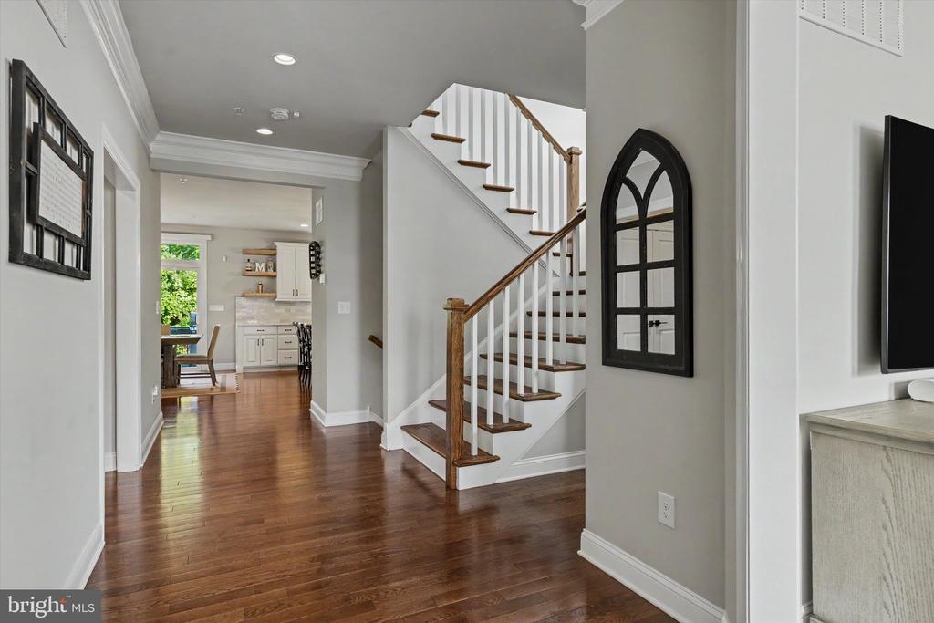 7 PETTITS BRIDGE ROAD