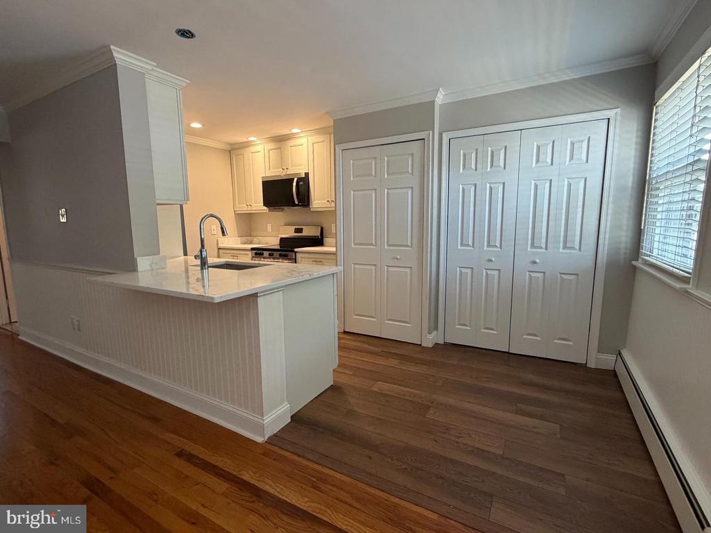 403 S MAIN STREET Unit: 105