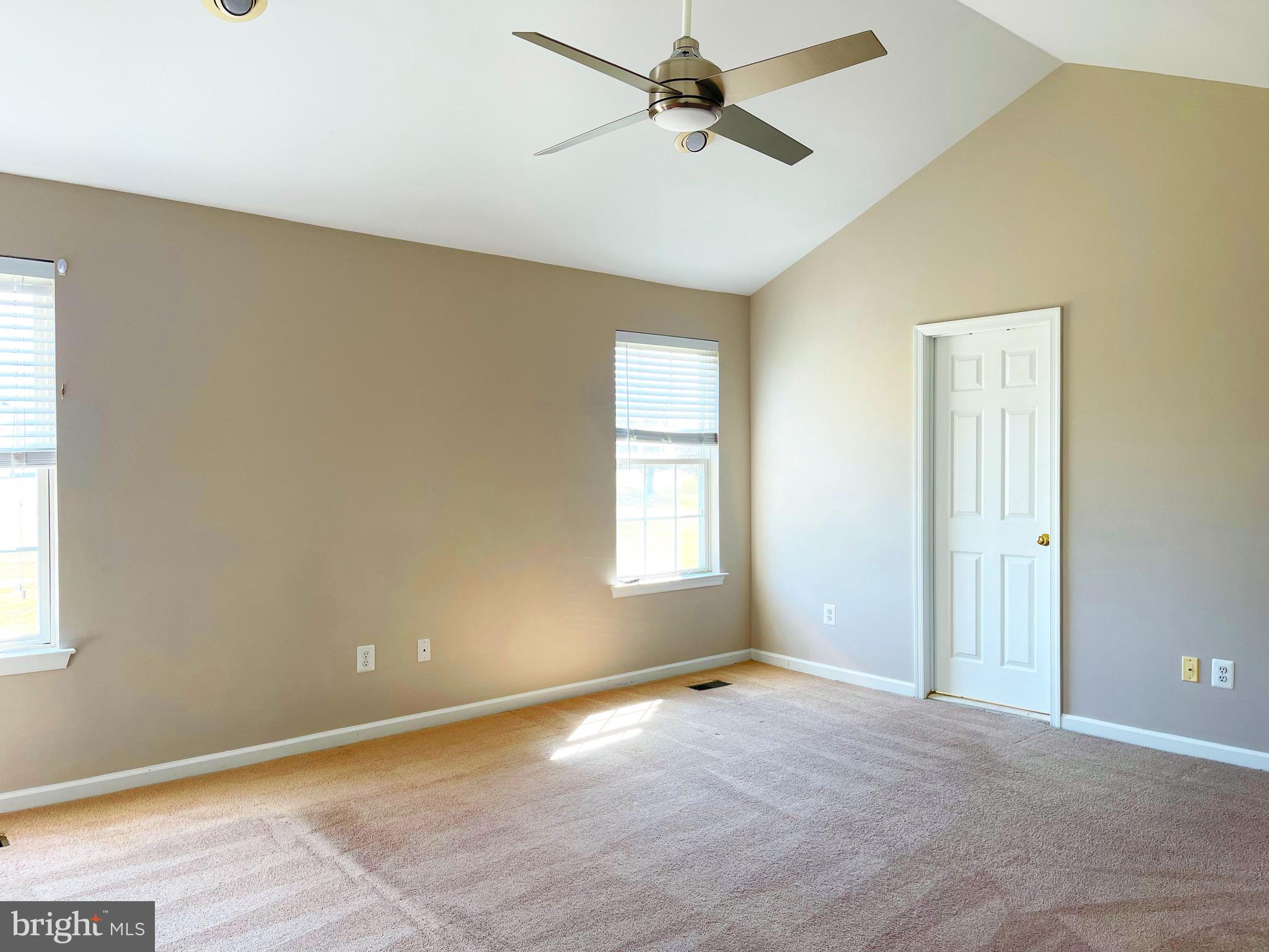 121 GLENEAGLES DRIVE