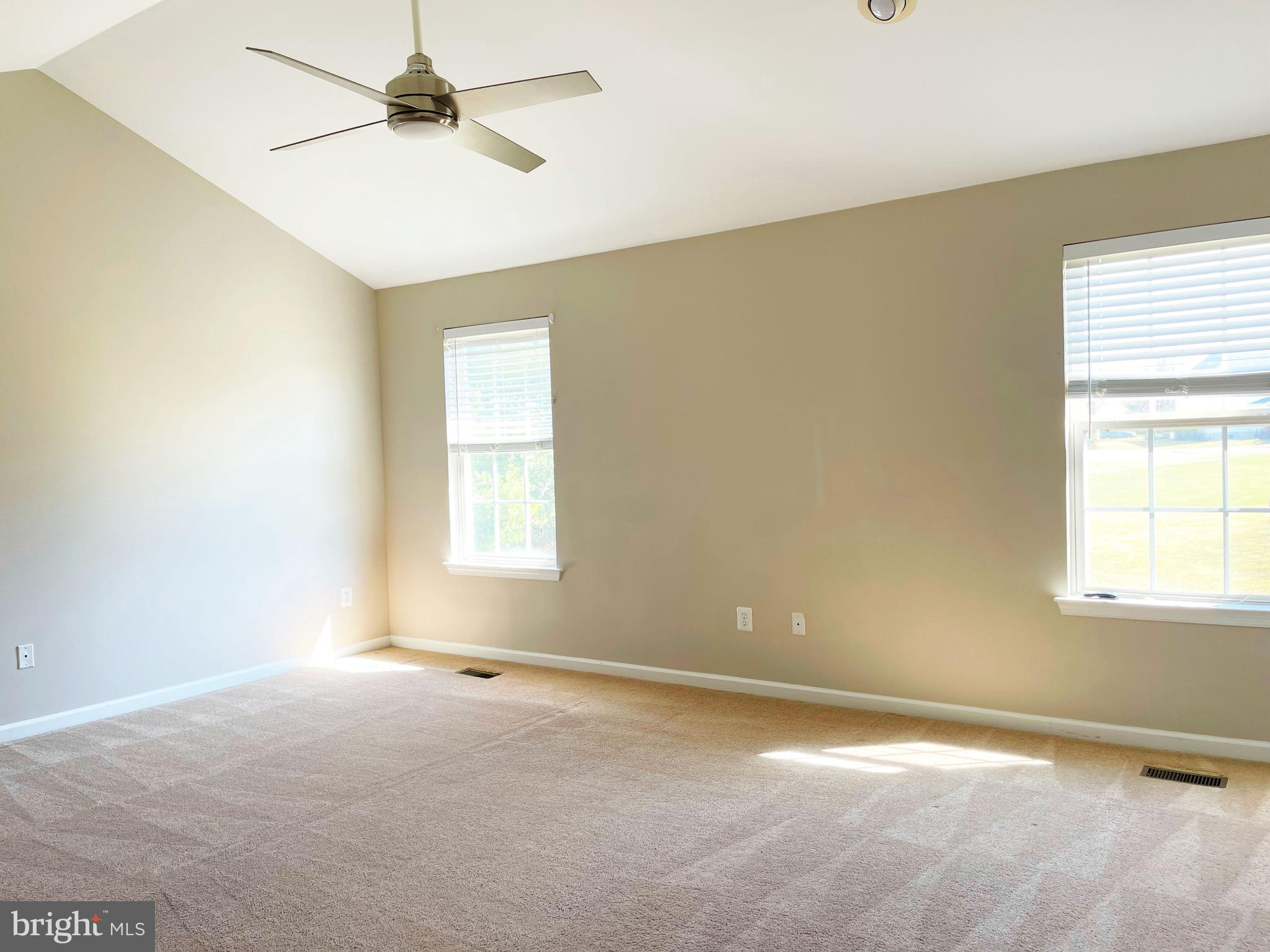 121 GLENEAGLES DRIVE