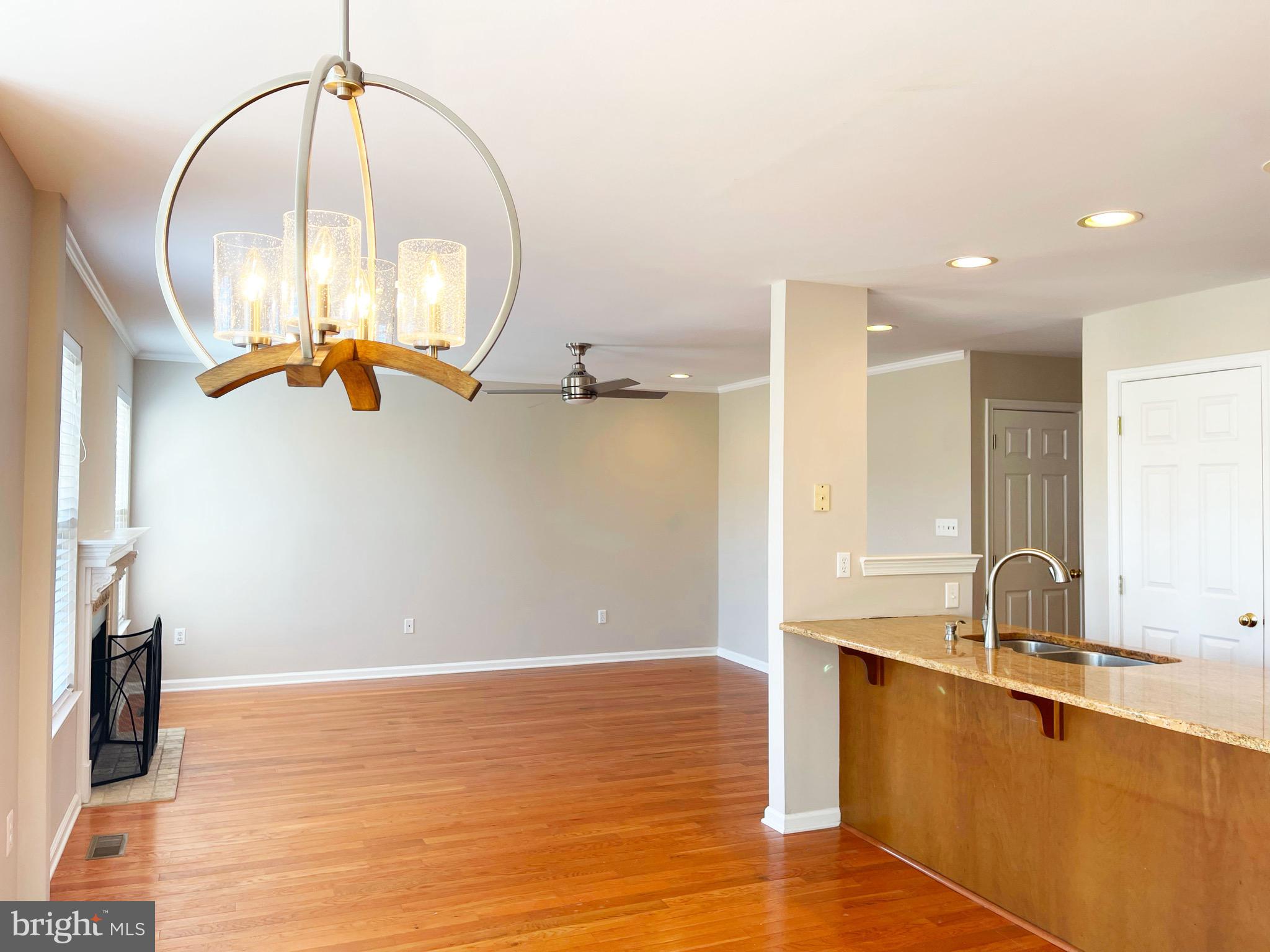 121 GLENEAGLES DRIVE