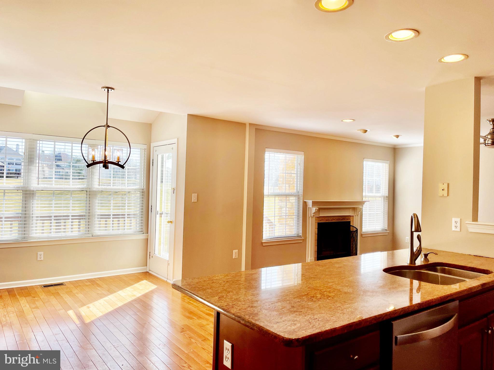 121 GLENEAGLES DRIVE