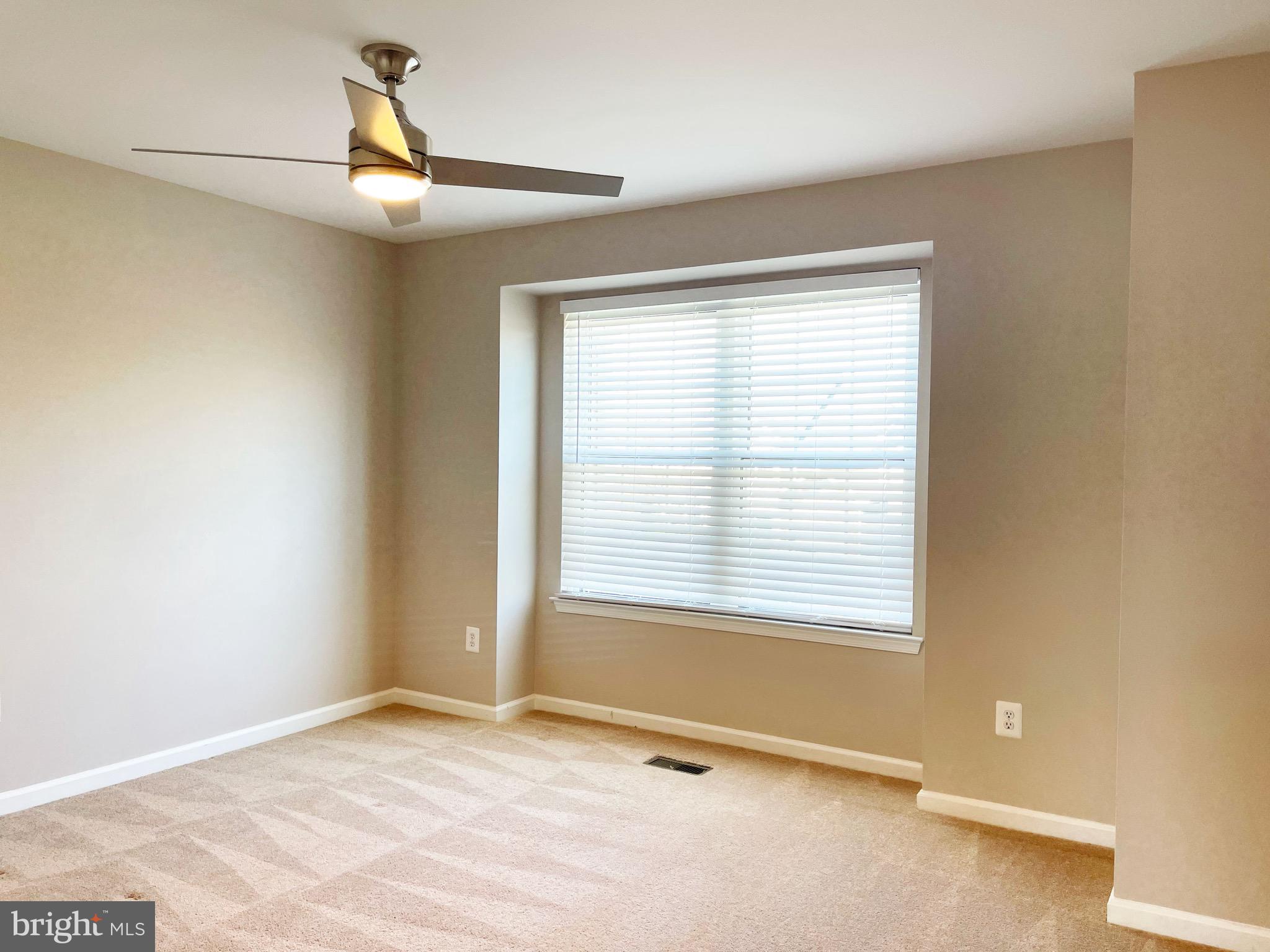 121 GLENEAGLES DRIVE