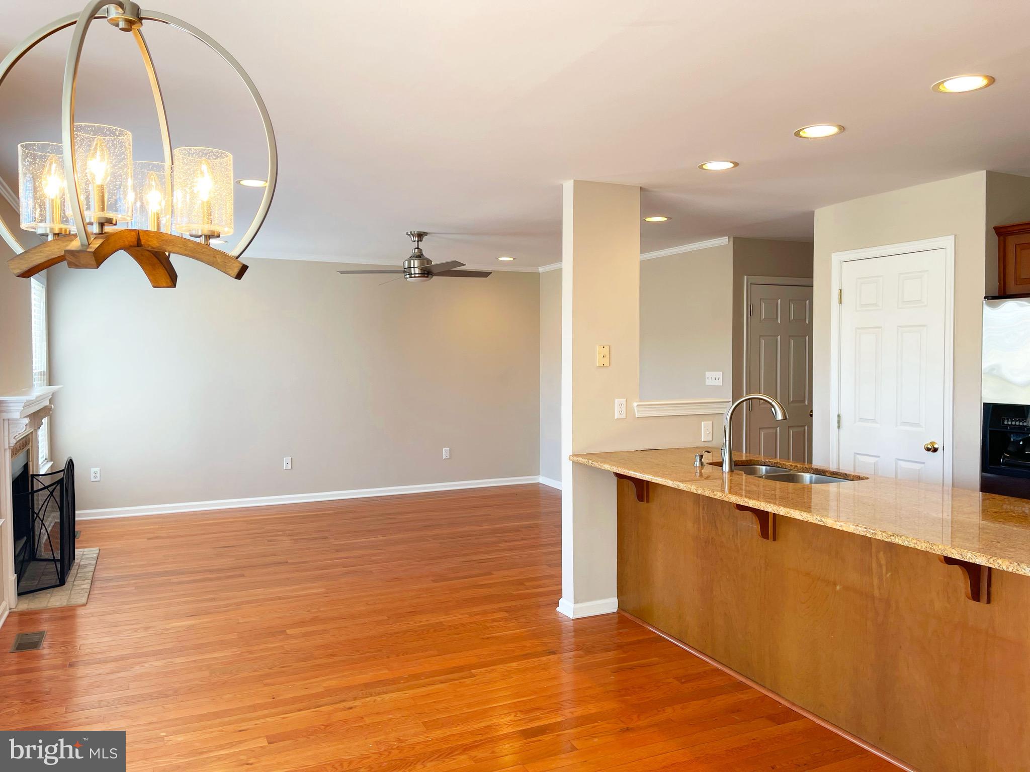 121 GLENEAGLES DRIVE