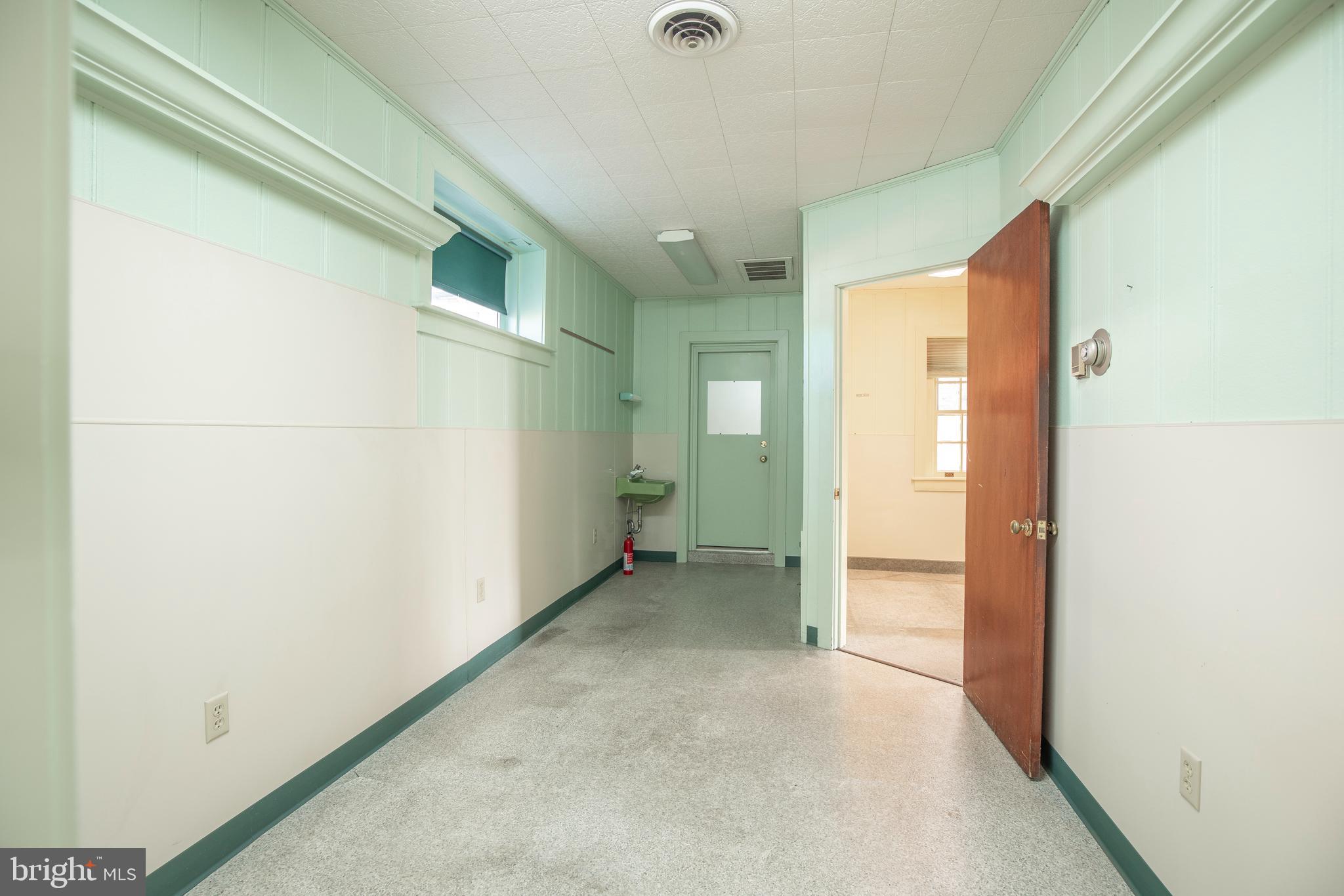 158 WASHINGTON AVENUE