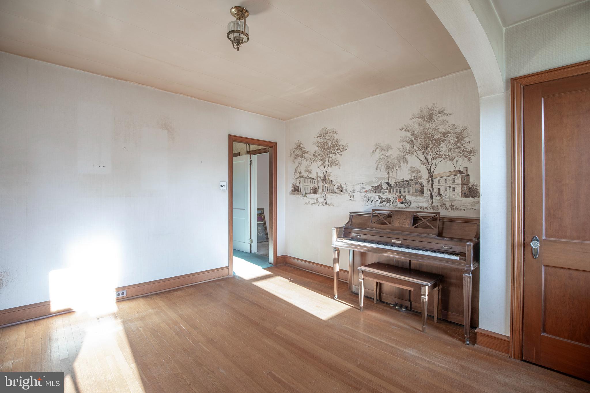 158 WASHINGTON AVENUE