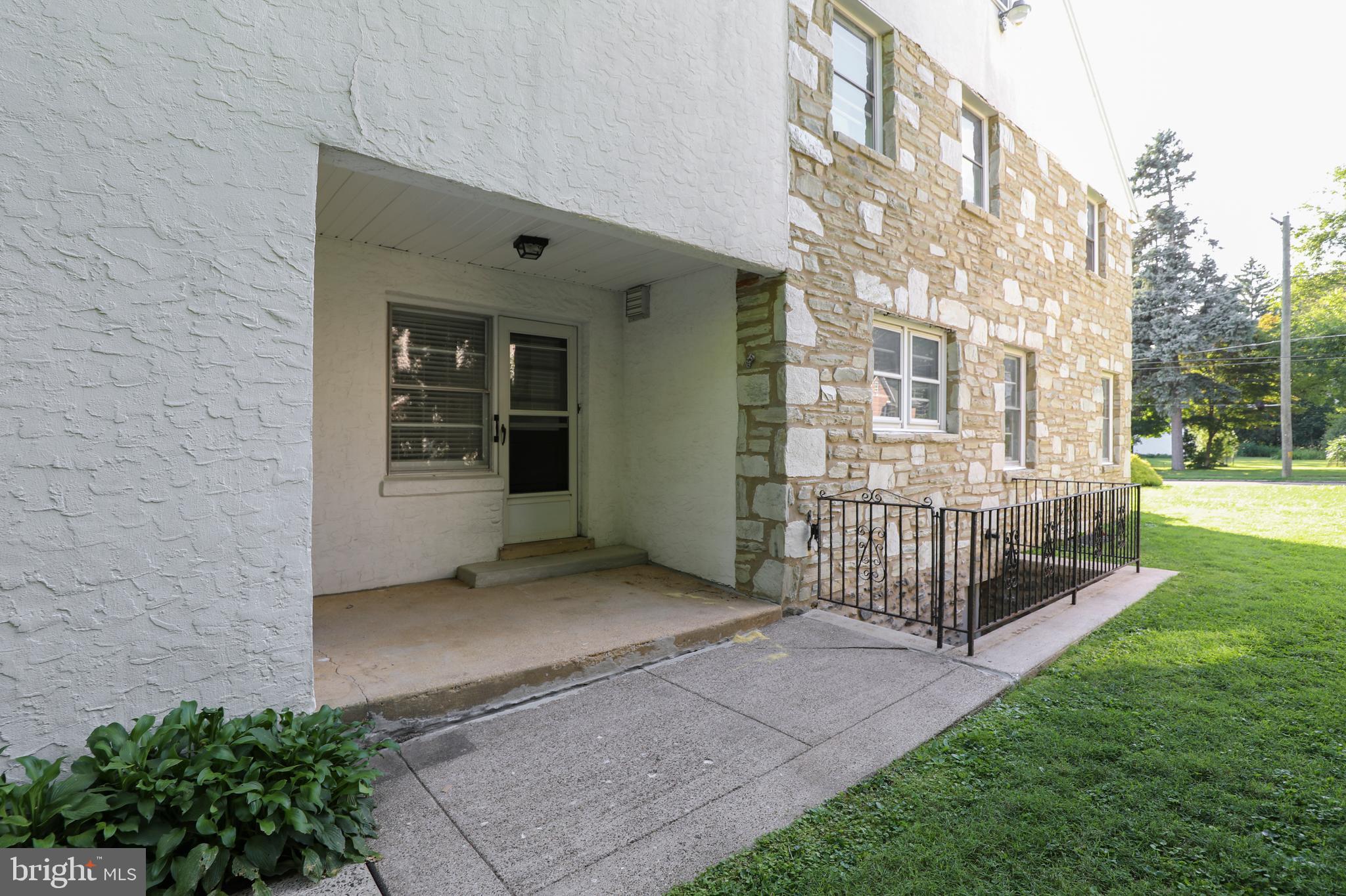 7603 WOODLAWN AVENUE