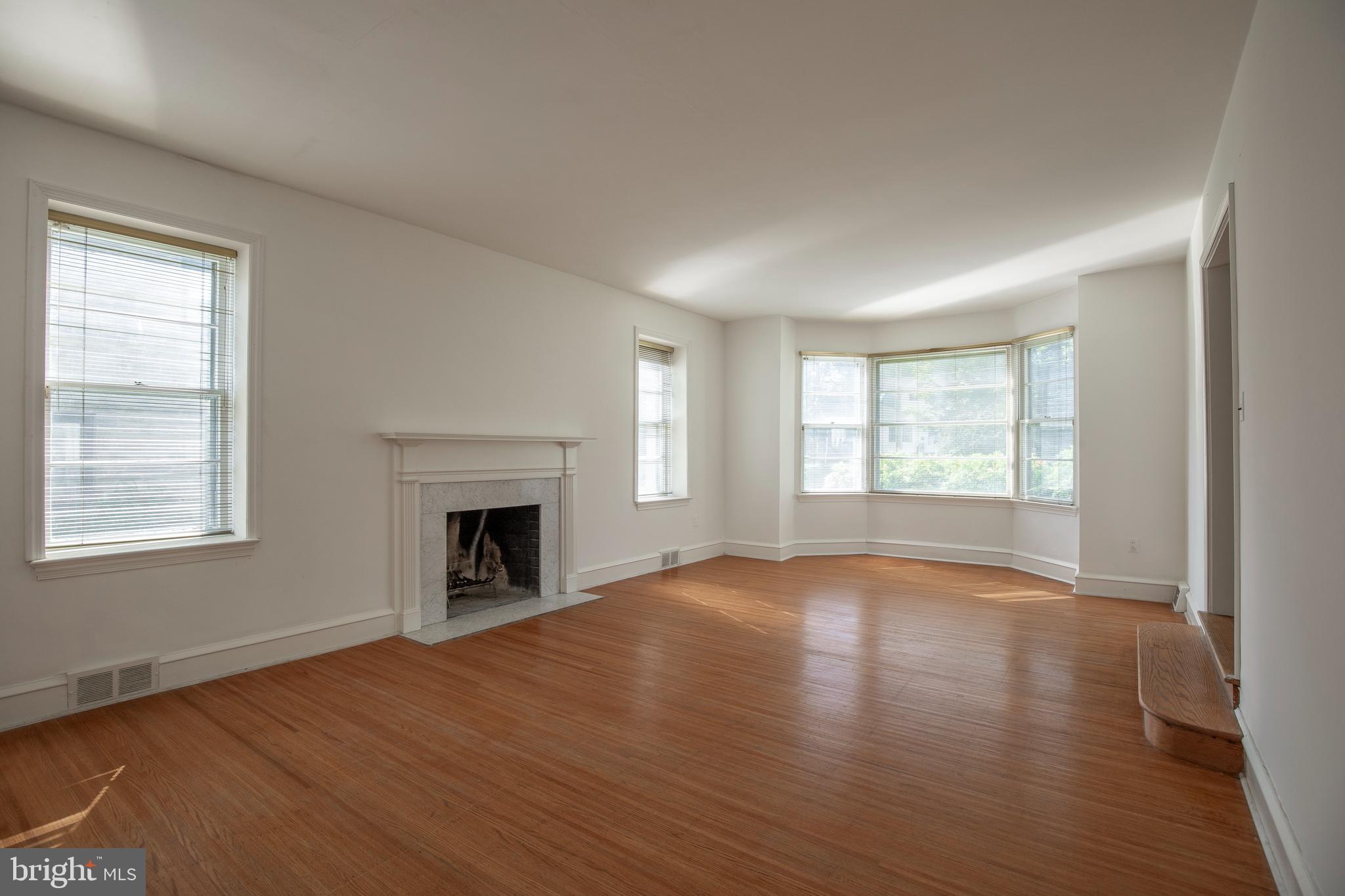 7603 WOODLAWN AVENUE