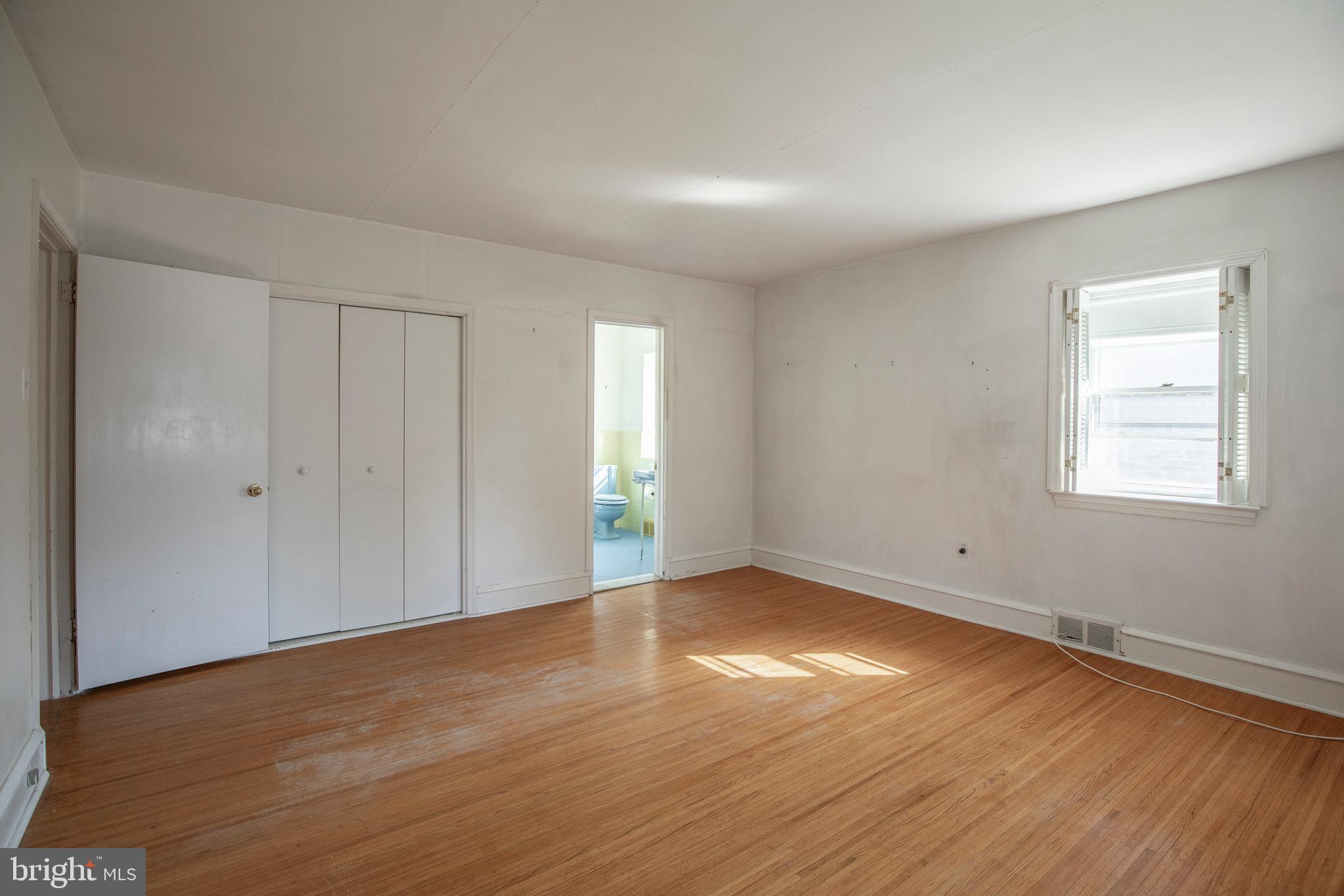 7603 WOODLAWN AVENUE