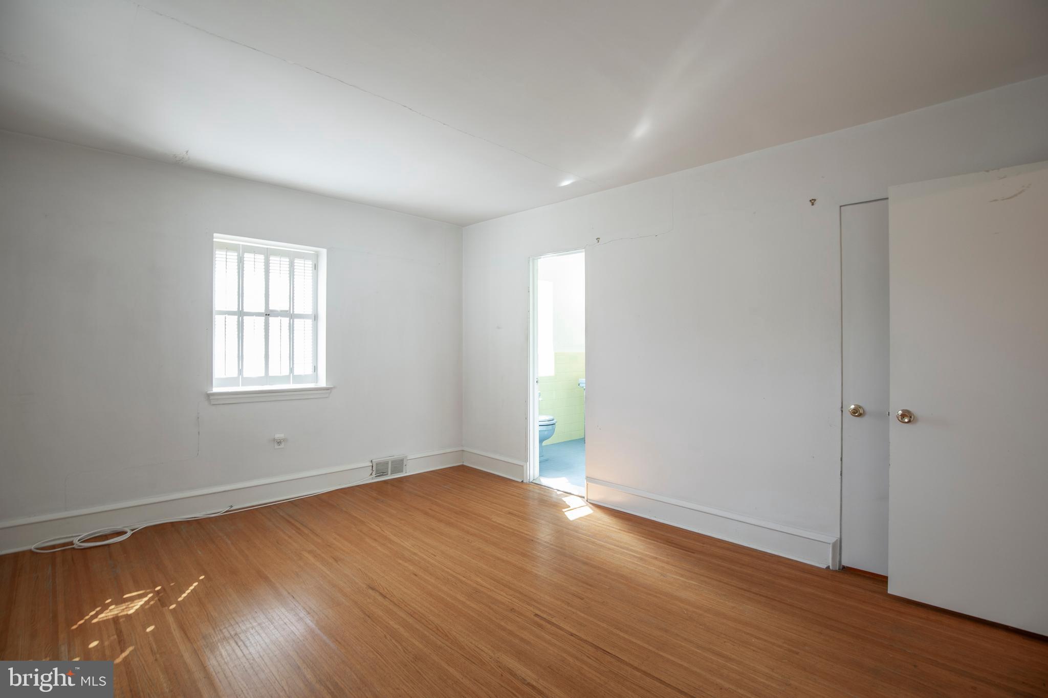 7603 WOODLAWN AVENUE