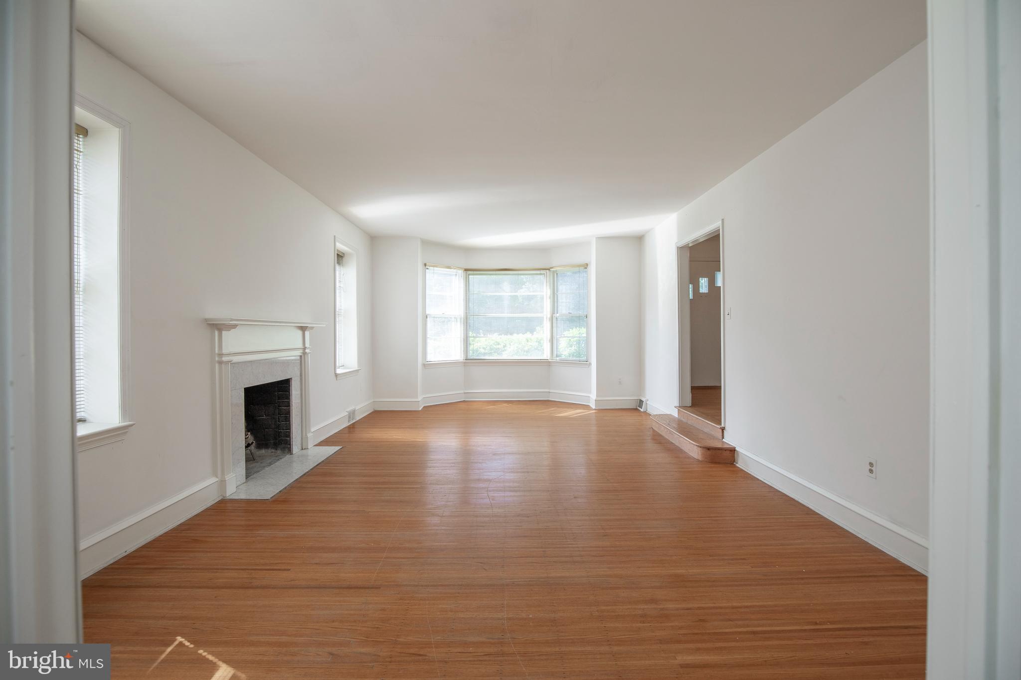 7603 WOODLAWN AVENUE