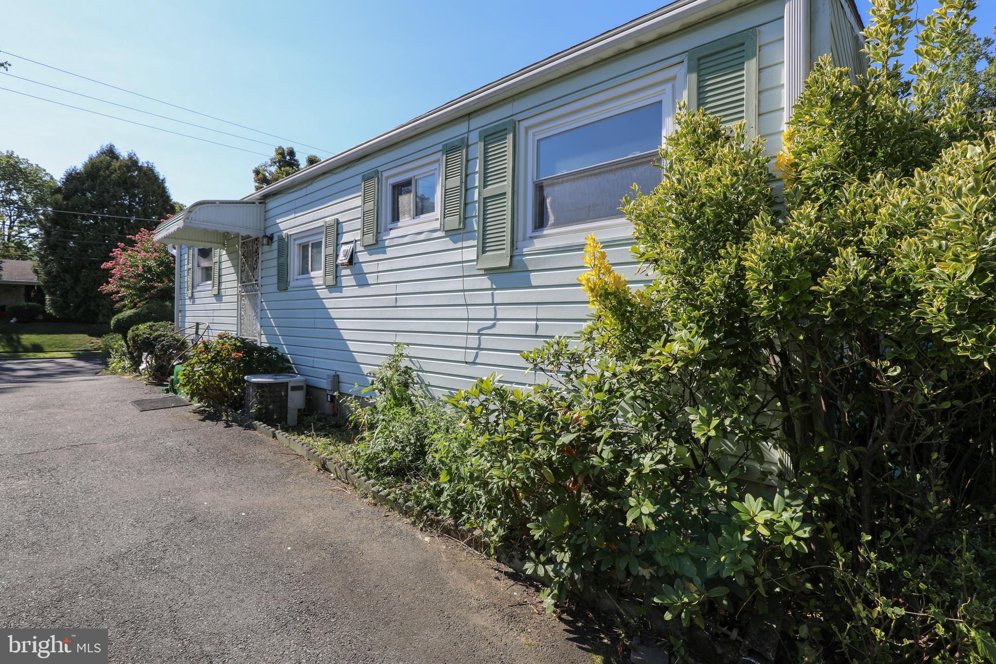 1570 COOLIDGE AVENUE