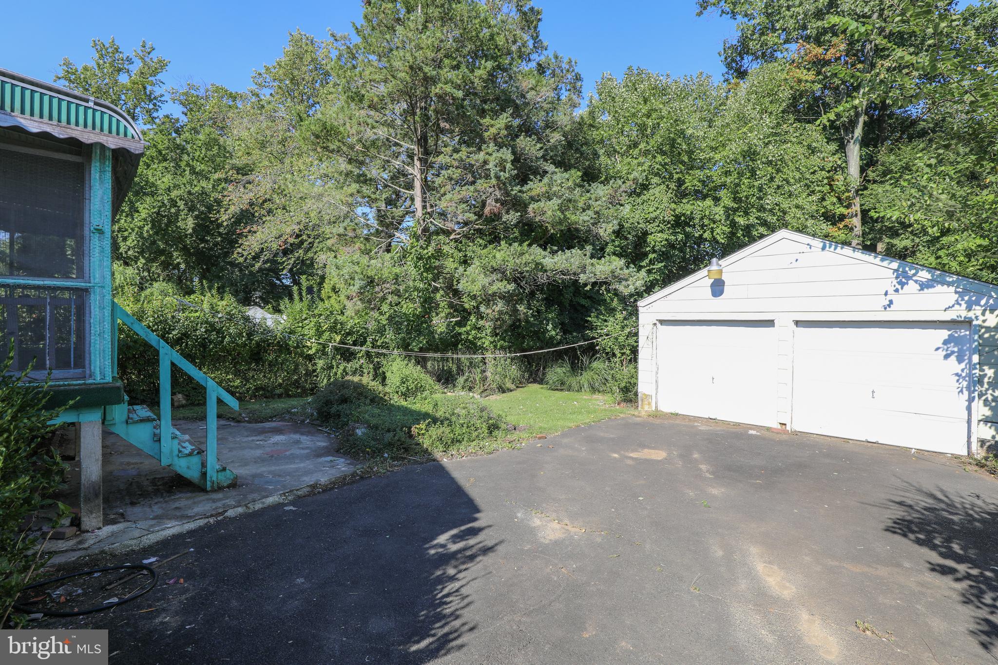 1570 COOLIDGE AVENUE