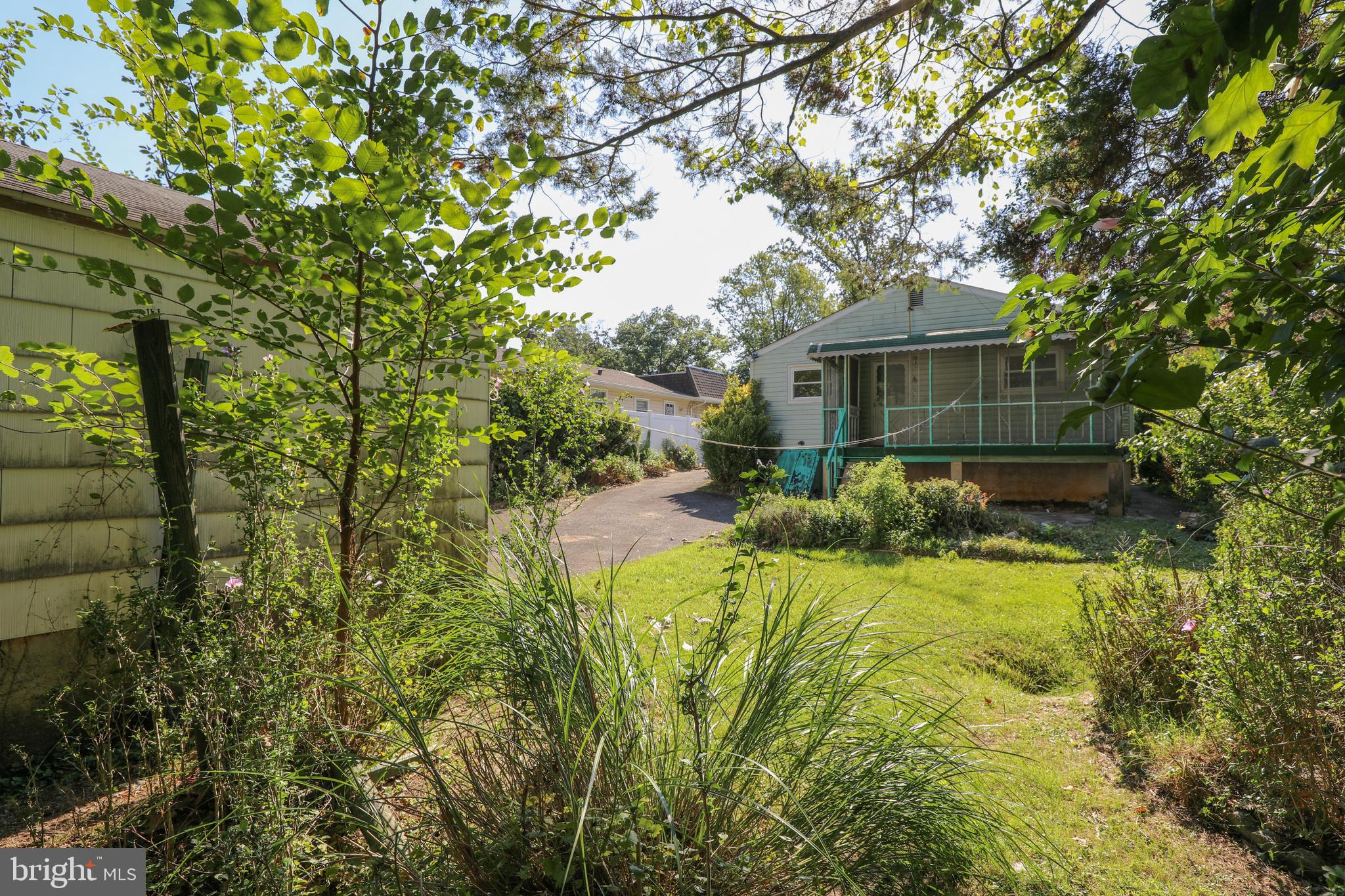 1570 COOLIDGE AVENUE