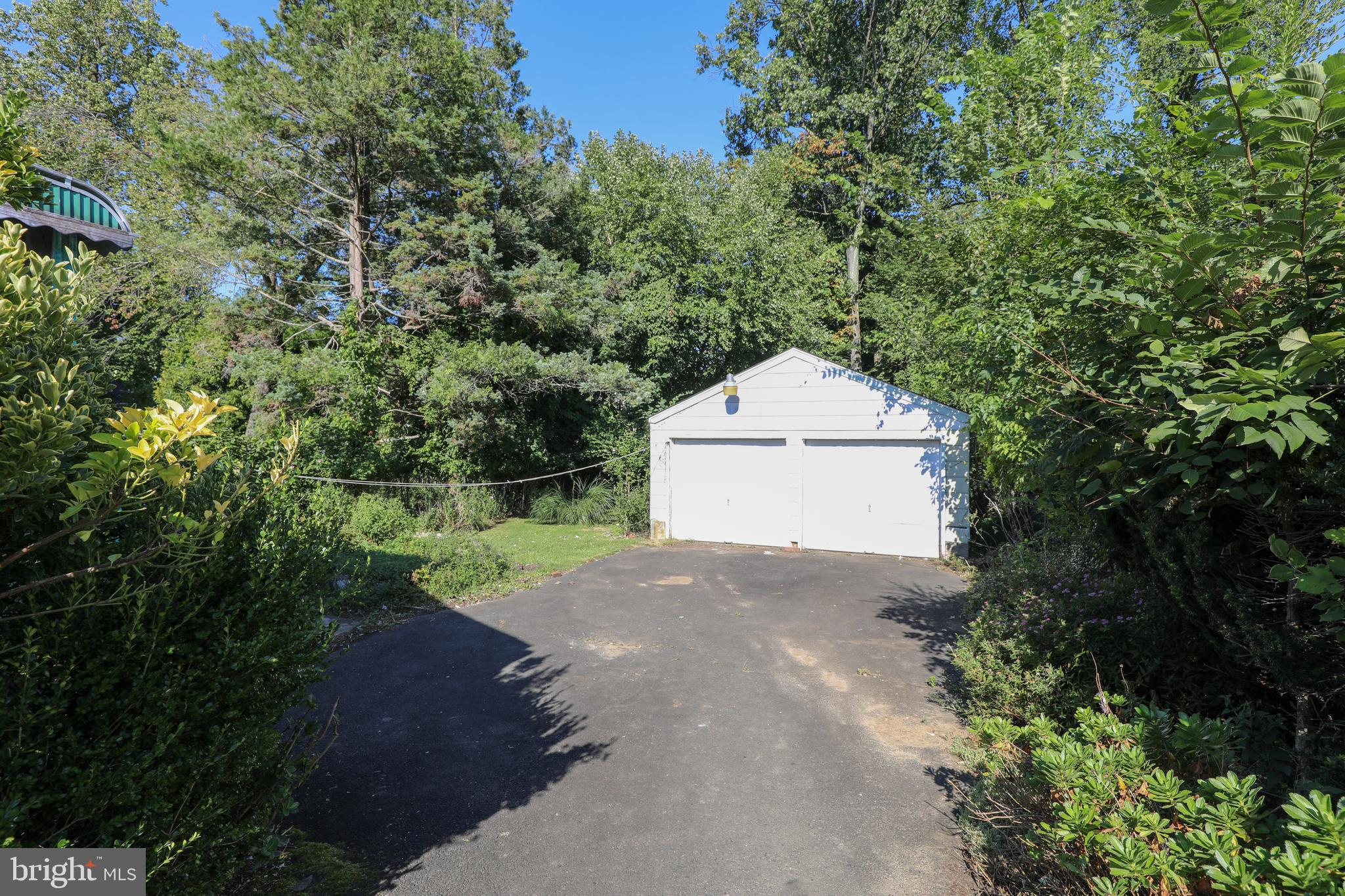 1570 COOLIDGE AVENUE