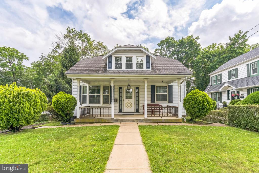 35 WILLIAMS LANE