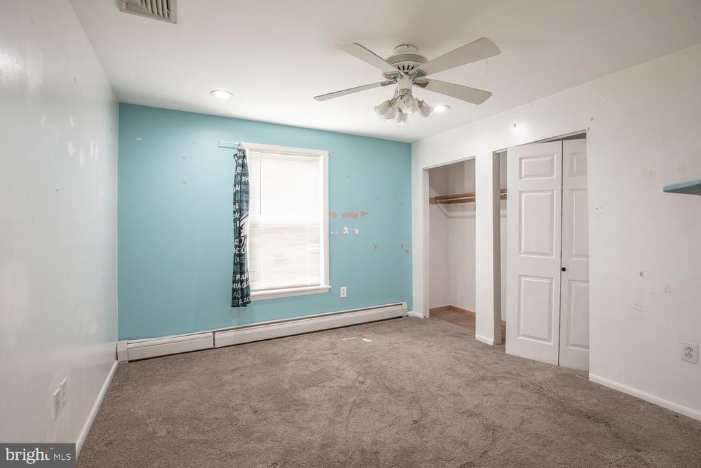 214 CROOKED LANE