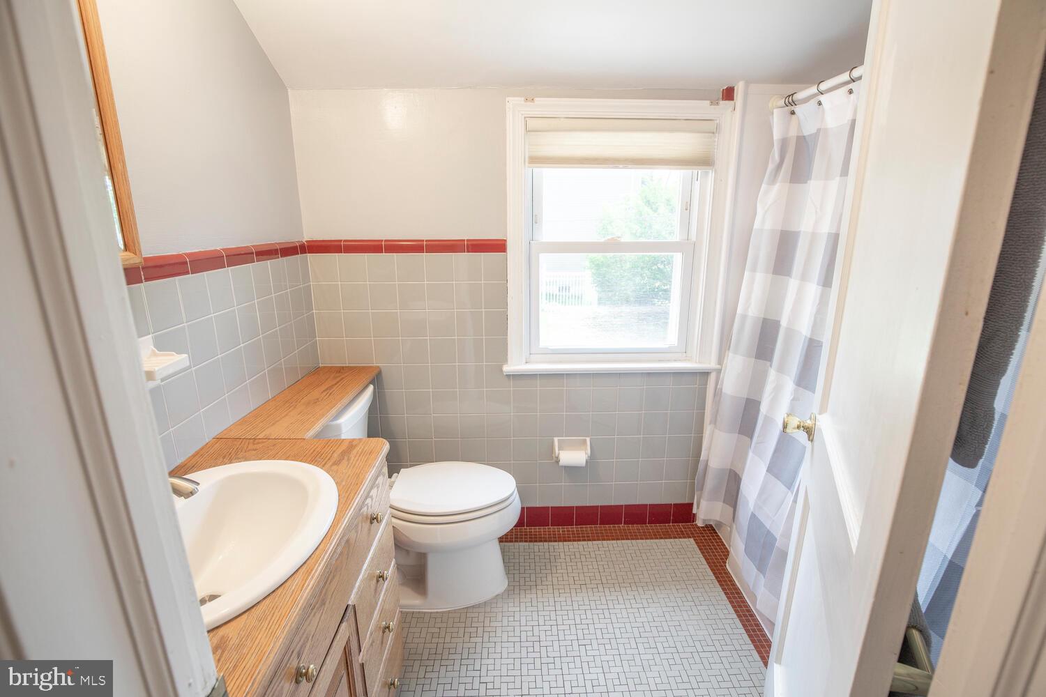 56 MEADOWBROOK AVENUE