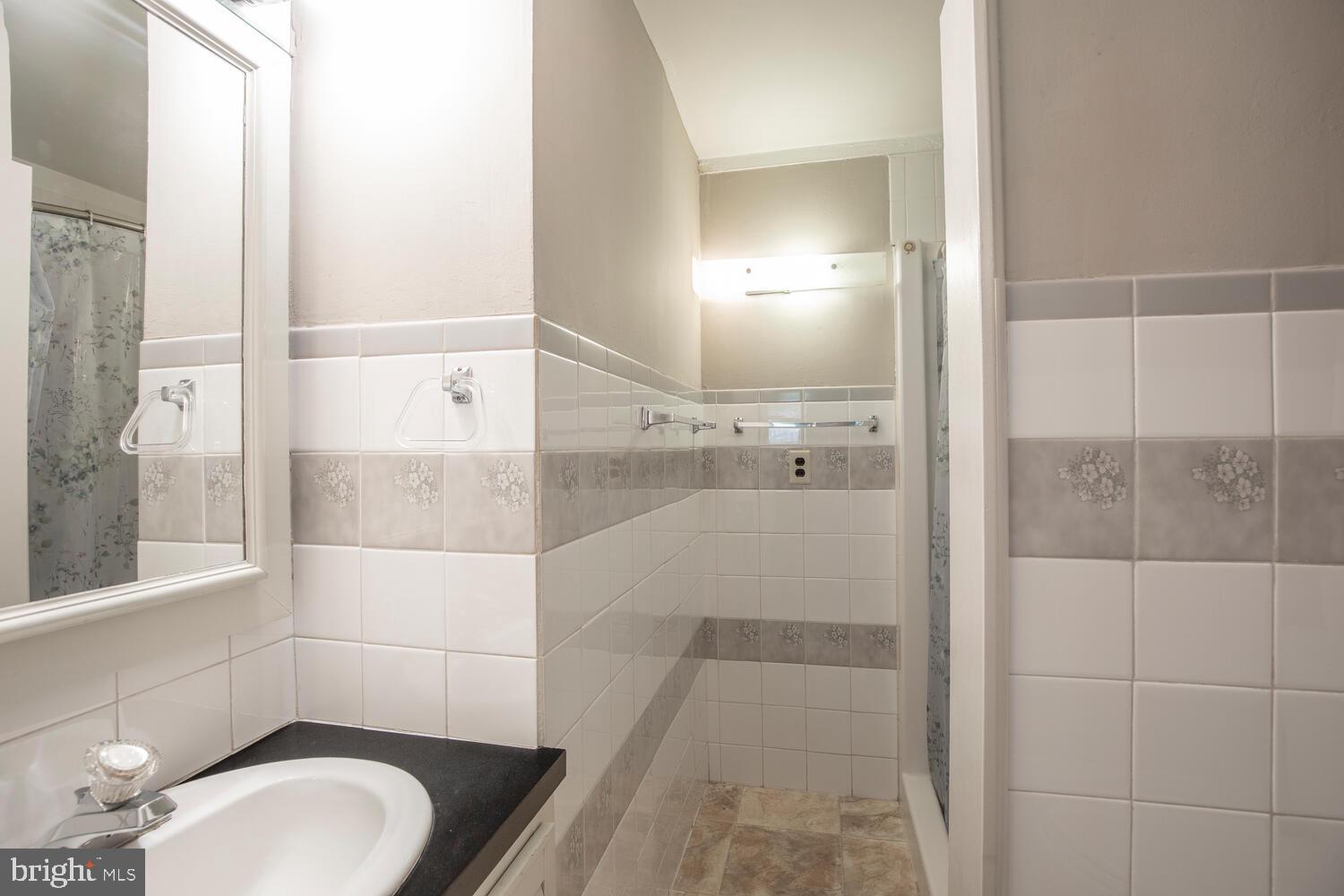 56 MEADOWBROOK AVENUE