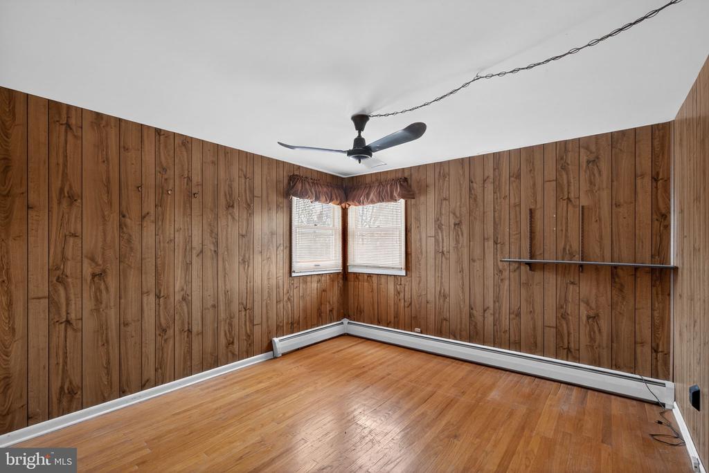 536 LEXINGTON LANE