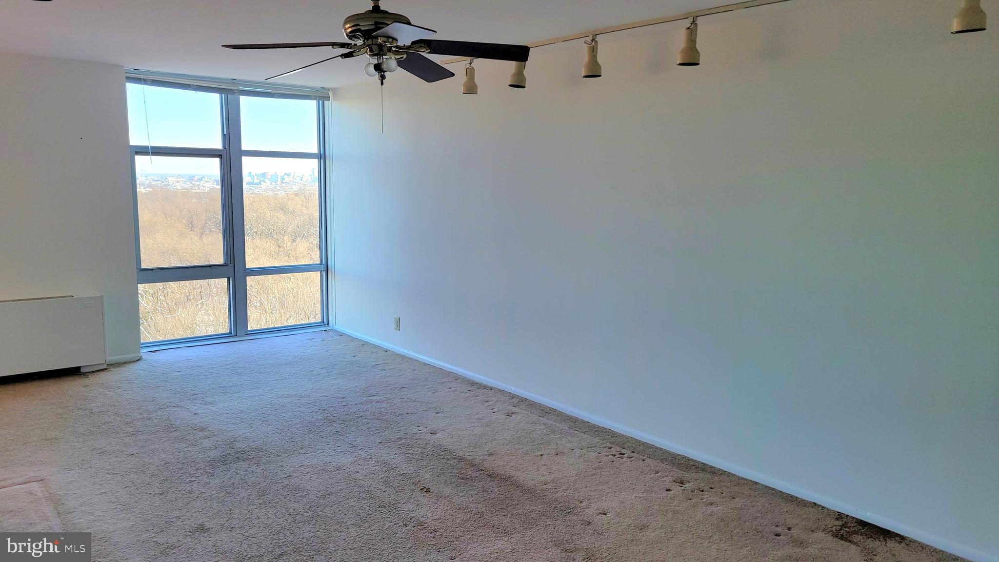 3600 CONSHOHOCKEN AVENUE 1806