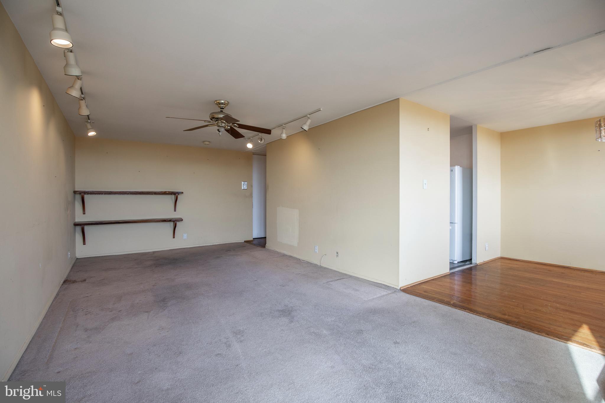 3600 CONSHOHOCKEN AVENUE 1806