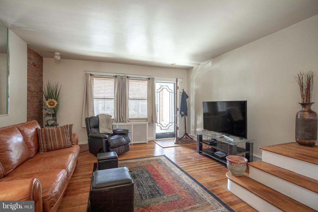 1209 MARLYN ROAD