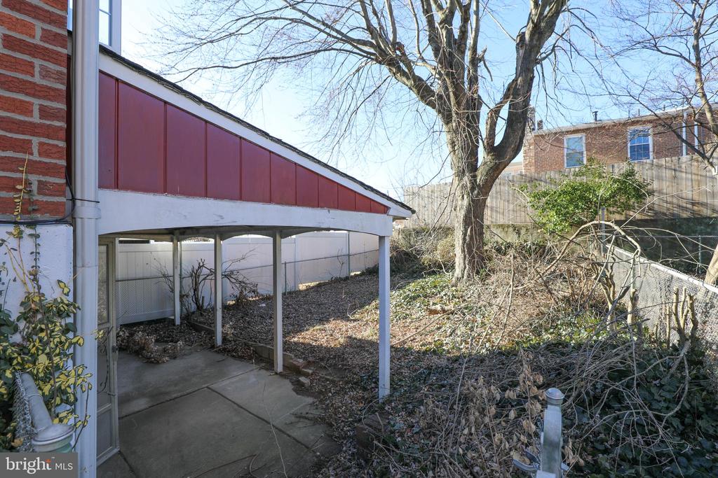 4374 DEERPATH LANE