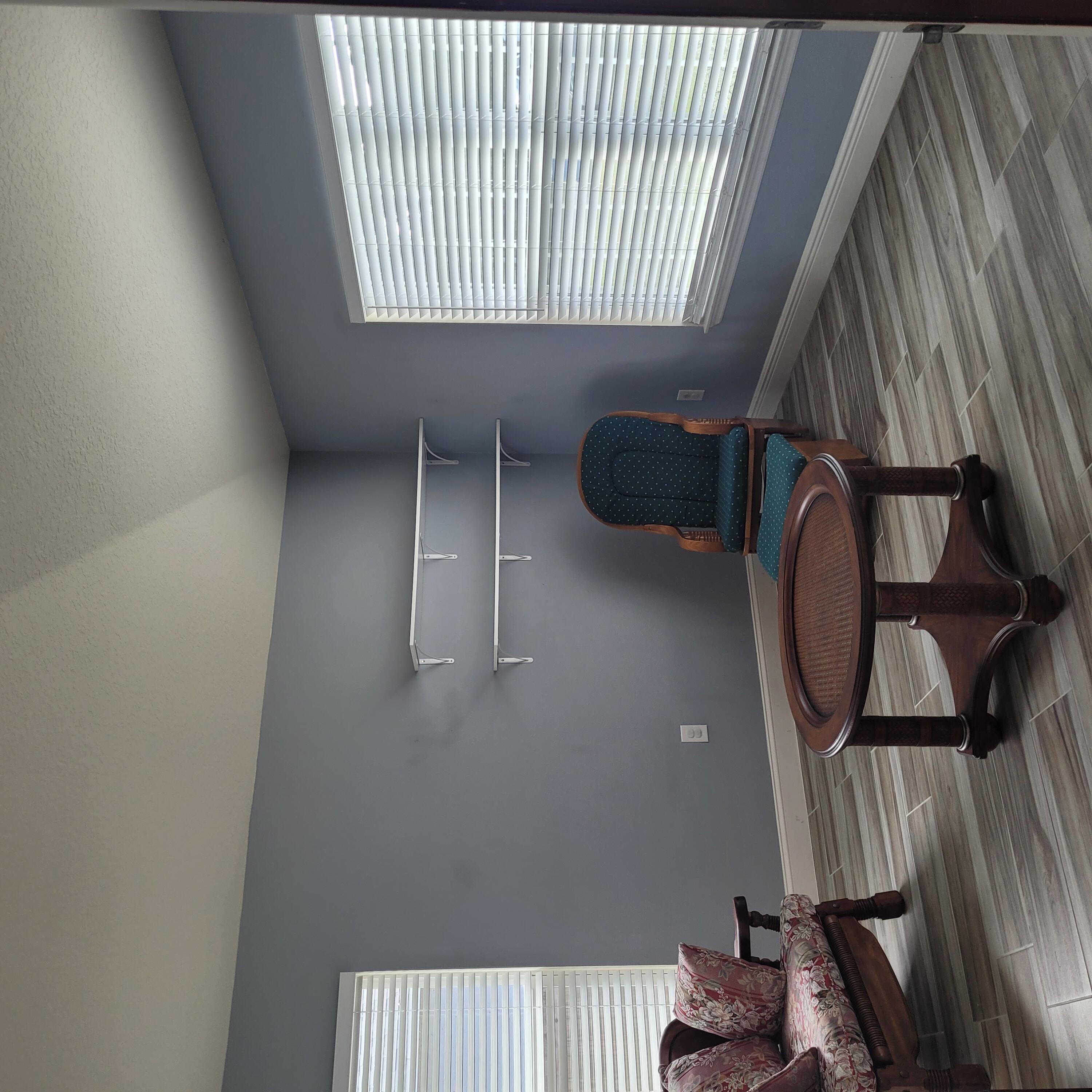 737 Atlantis Road SE