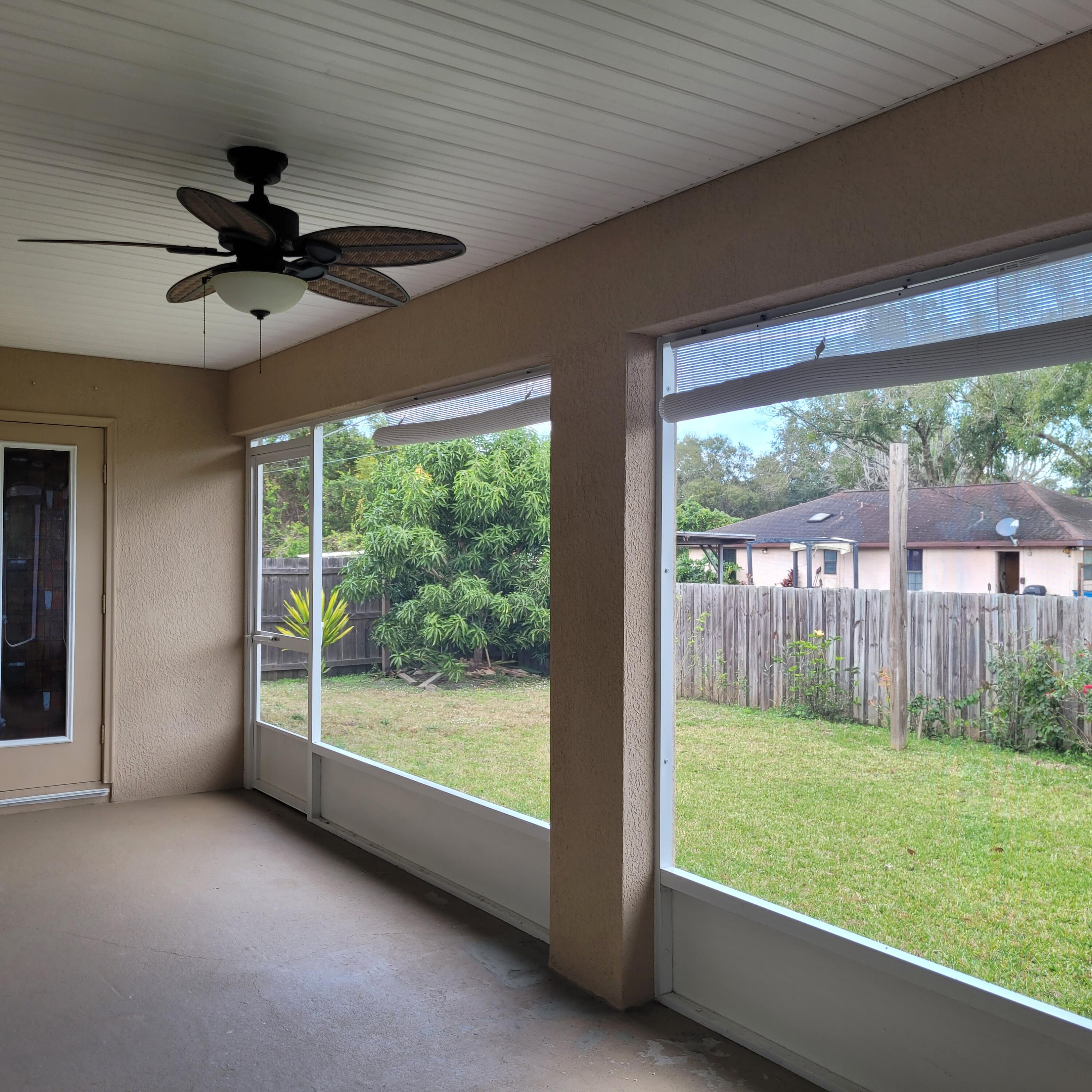 737 Atlantis Road SE