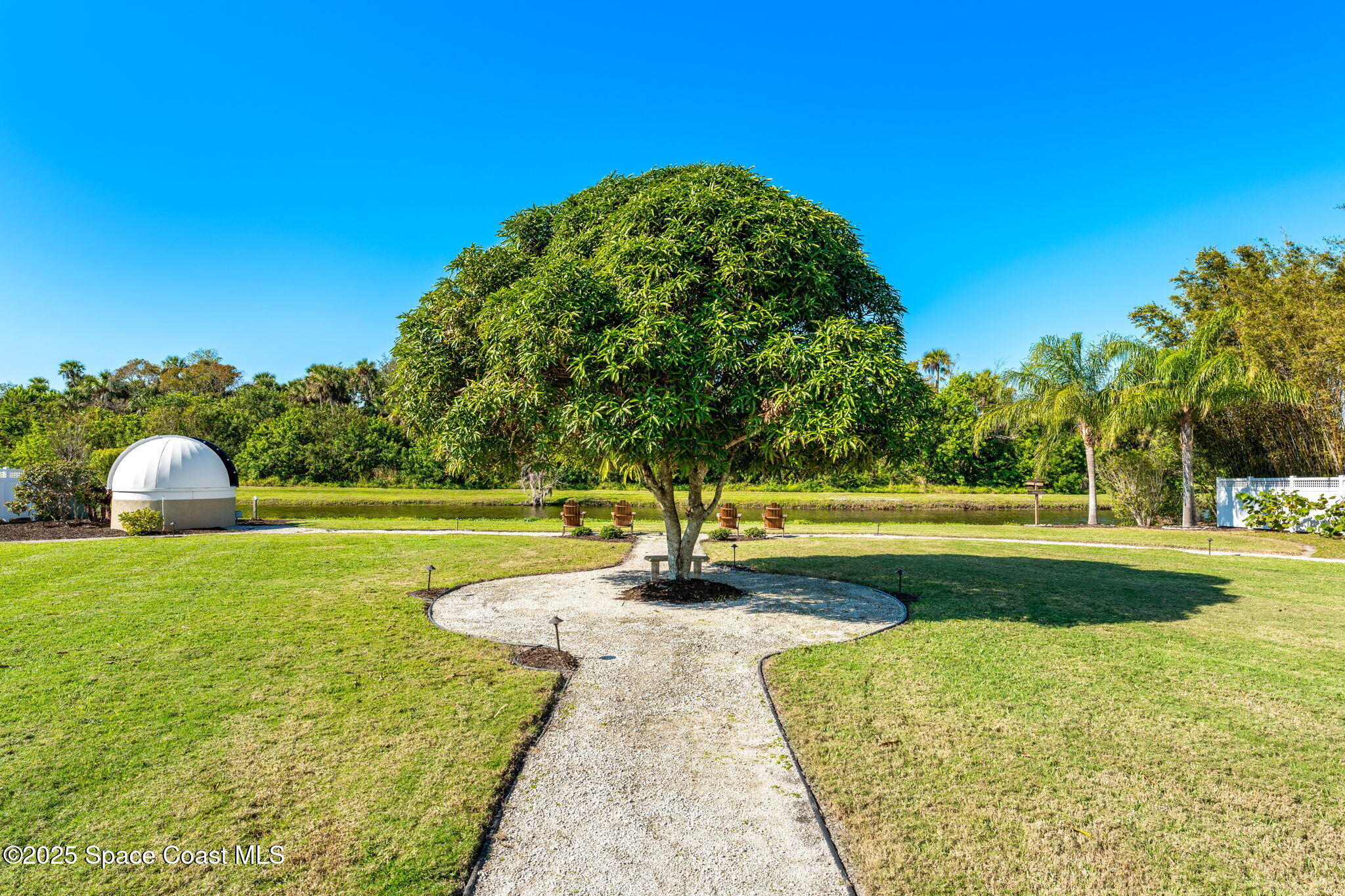 4022 Tradewinds Trail