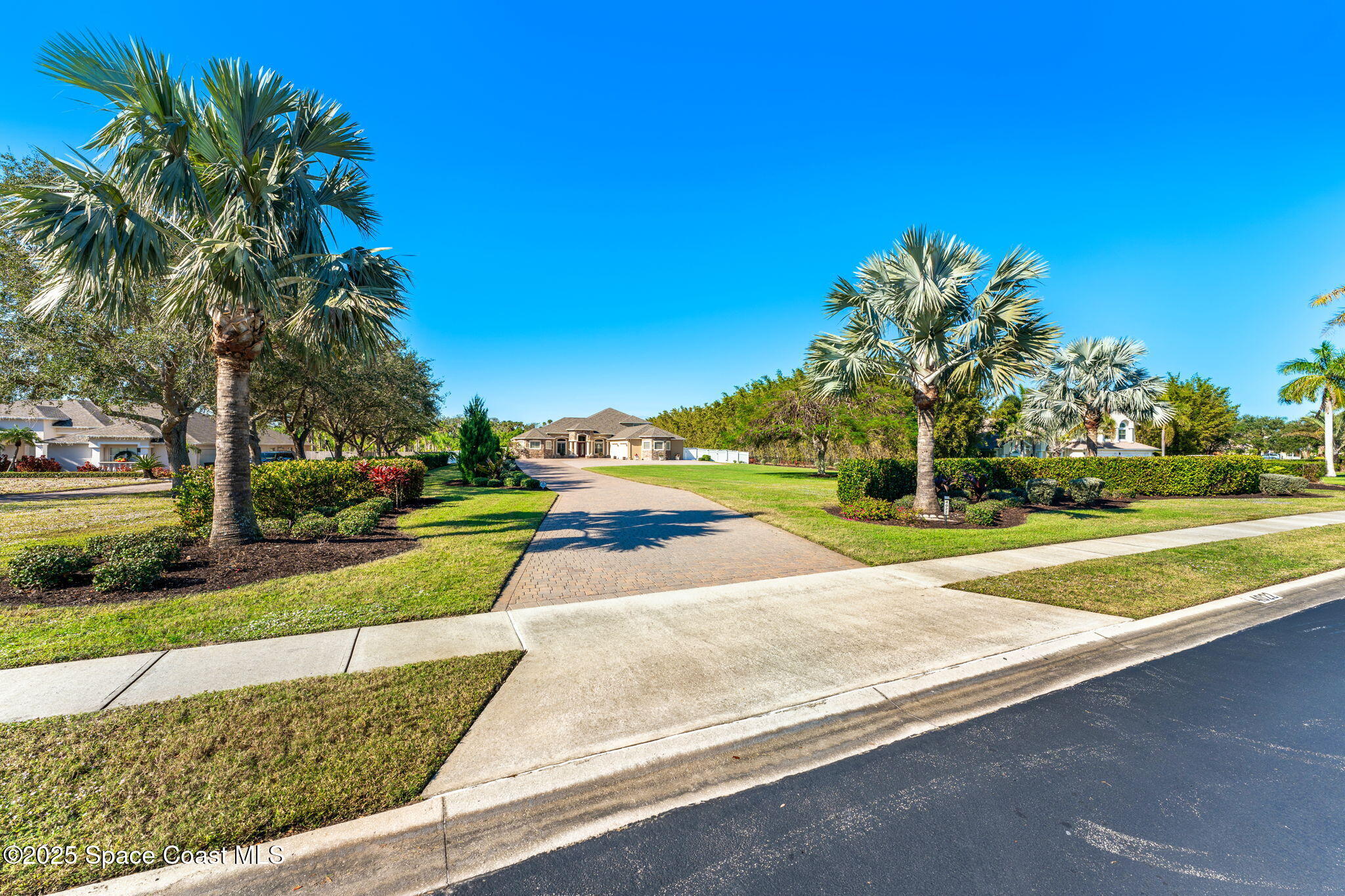 4022 Tradewinds Trail