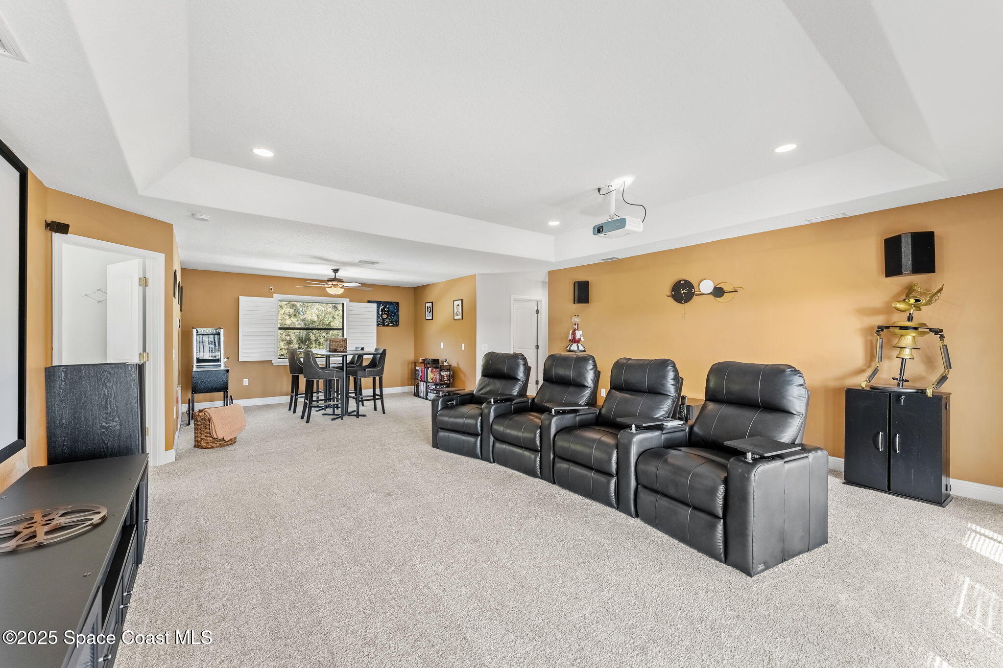 4022 Tradewinds Trail