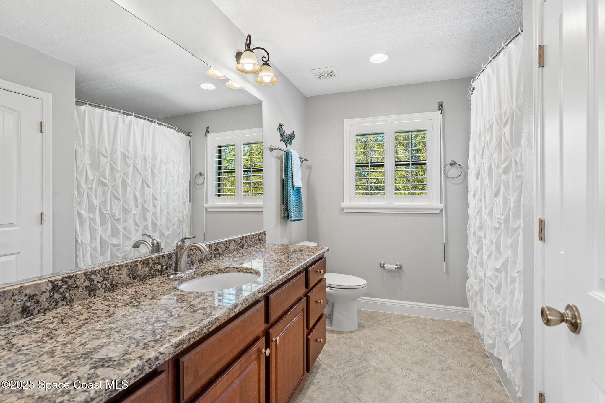 4022 Tradewinds Trail