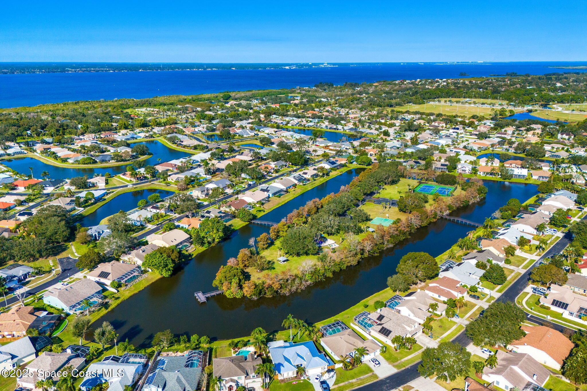 4022 Tradewinds Trail