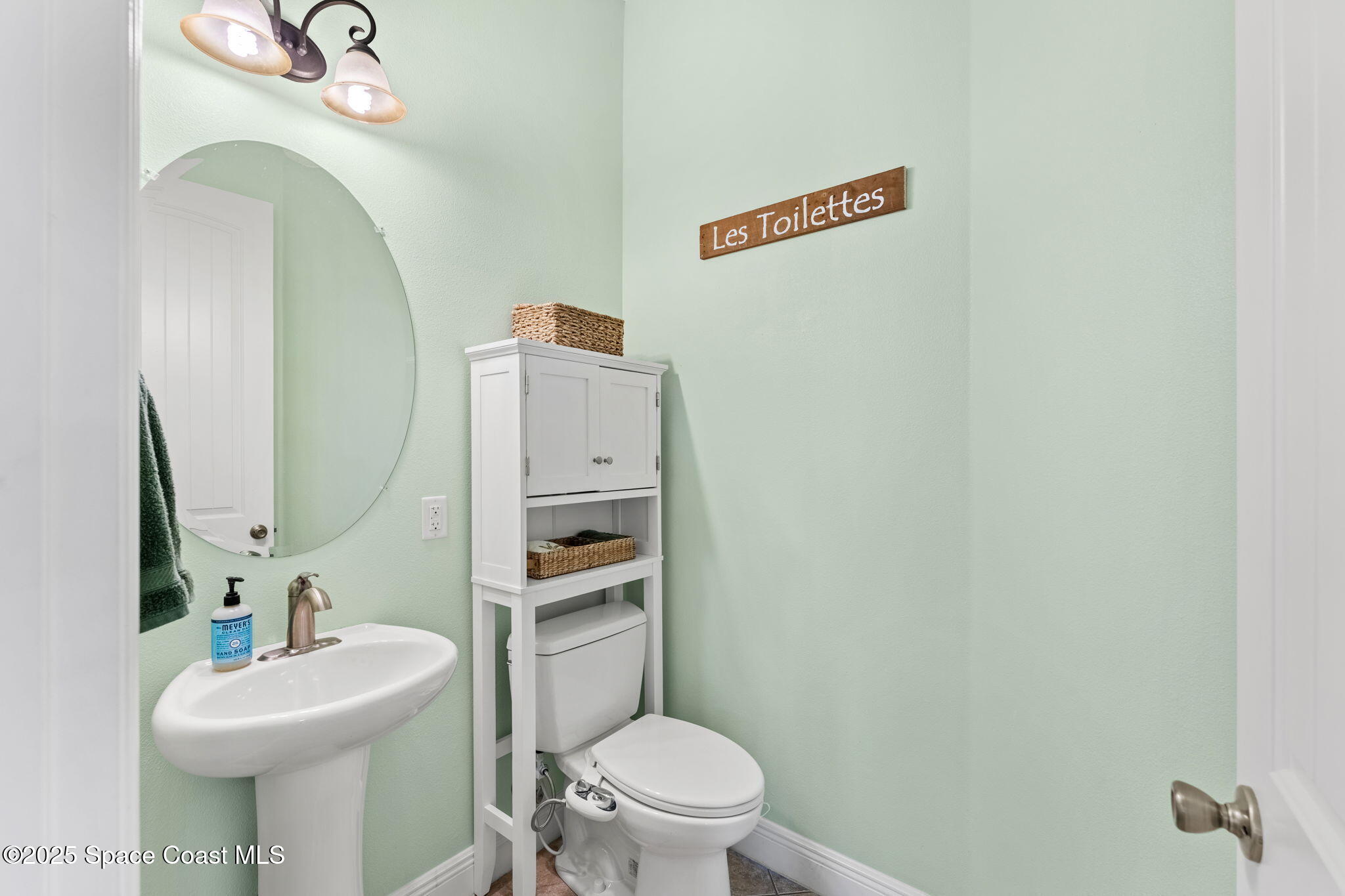 4022 Tradewinds Trail