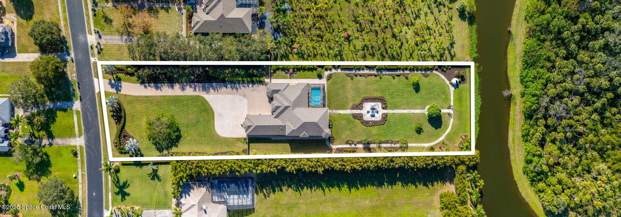 4022 Tradewinds Trail